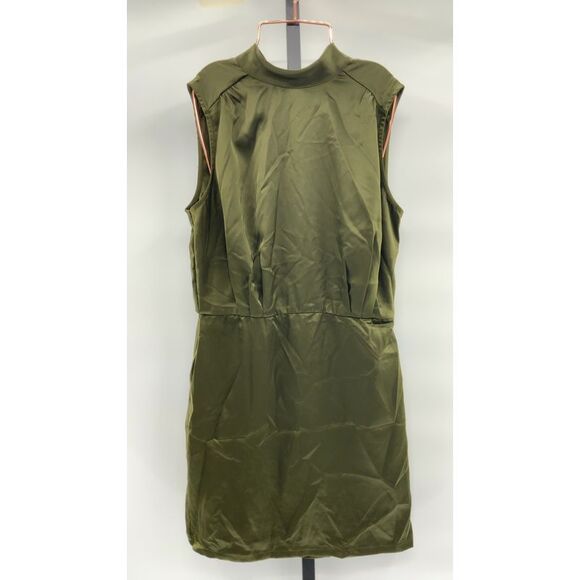 Lulus Dresses & Skirts - Lulus Green Basic Sleeved Dress M